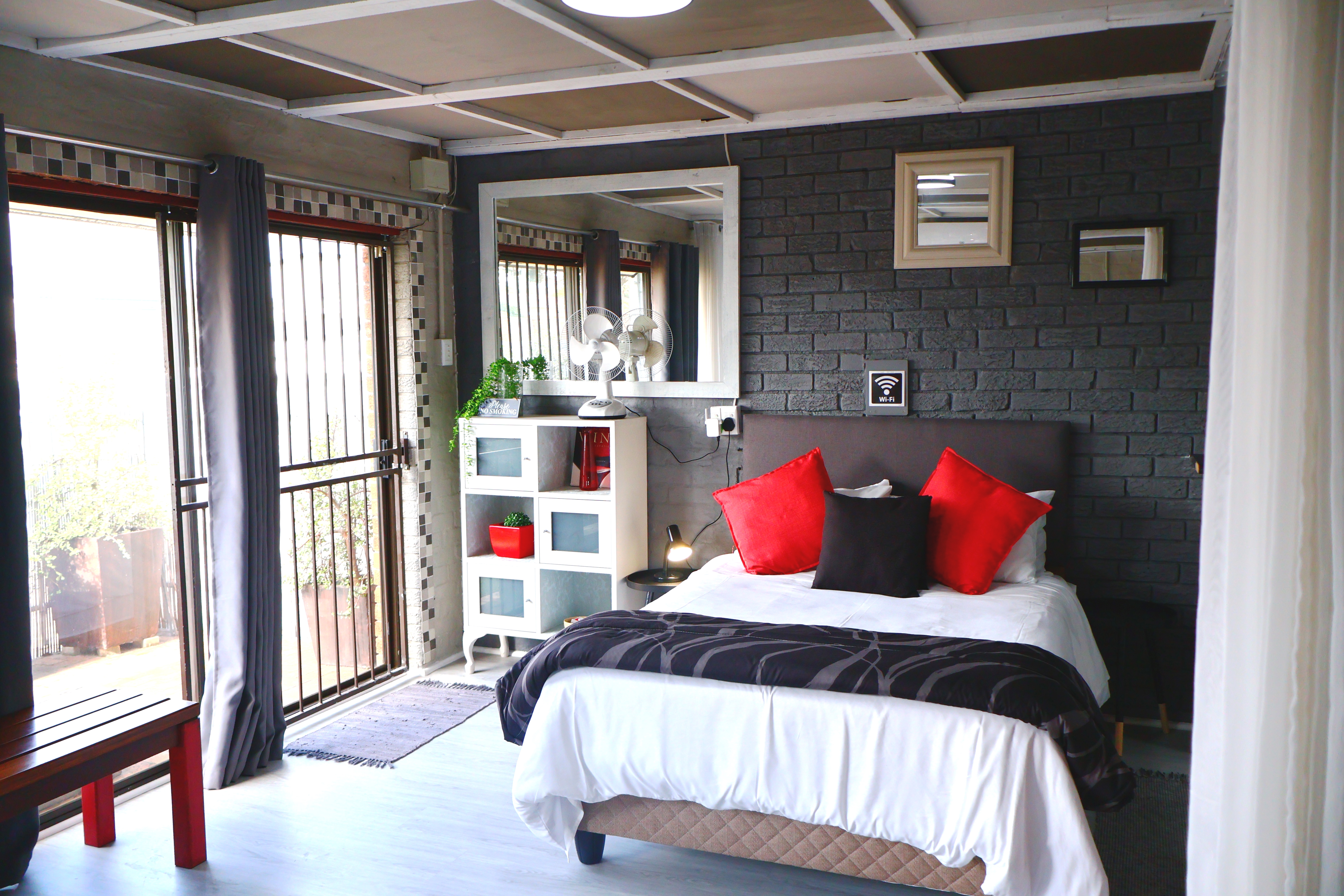 Azura Sleep Rustic - Double Bed